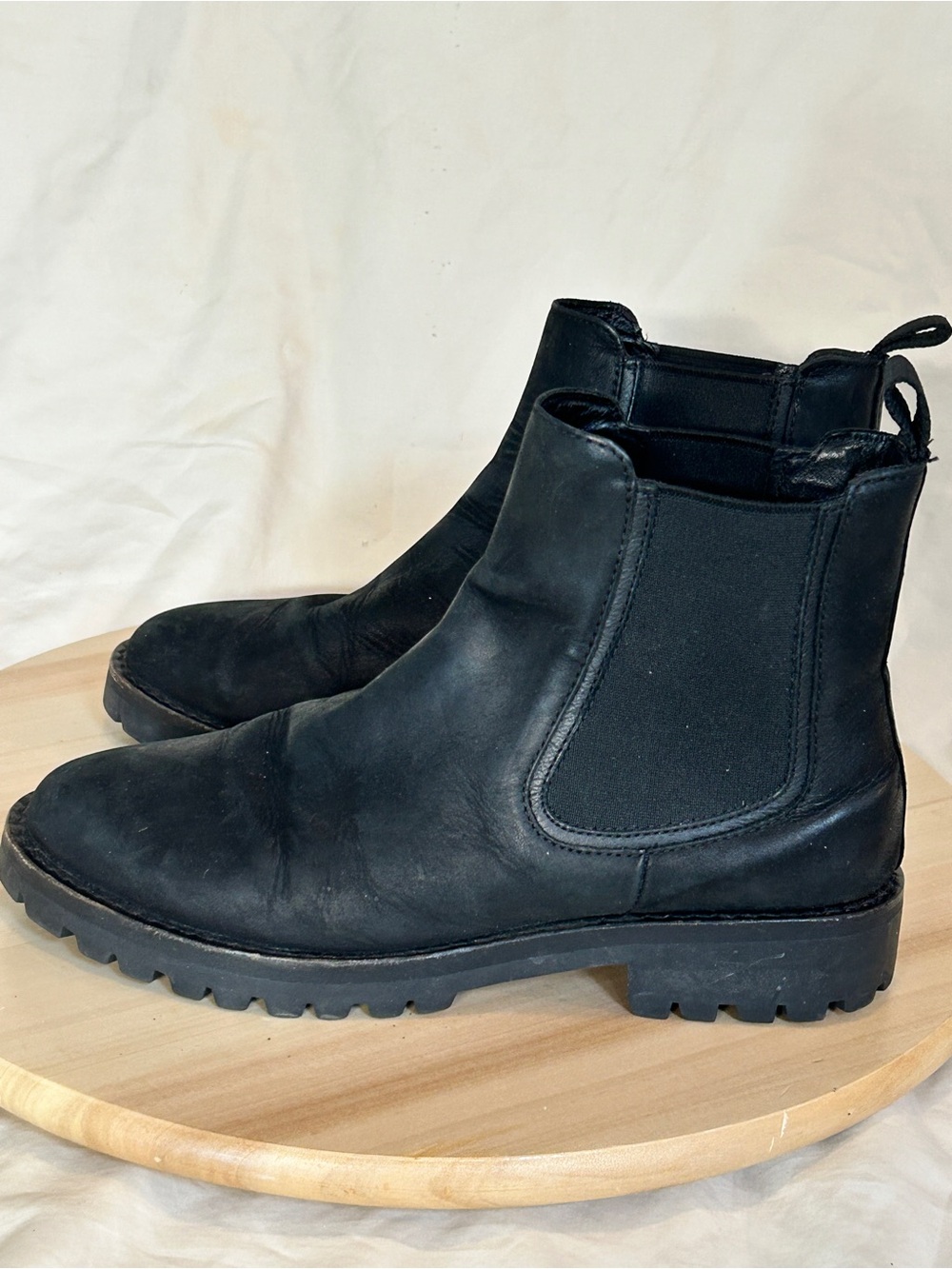 Thursday Everyday Women’s Black Leather Chelsea Ankle Boots Round Toe US 7
